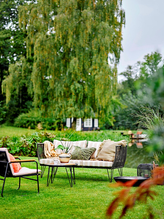 BLOOMINGVILLE HAMPTON armchair black