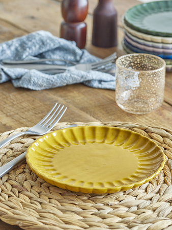 Latina Plate, Yellow, Stoneware